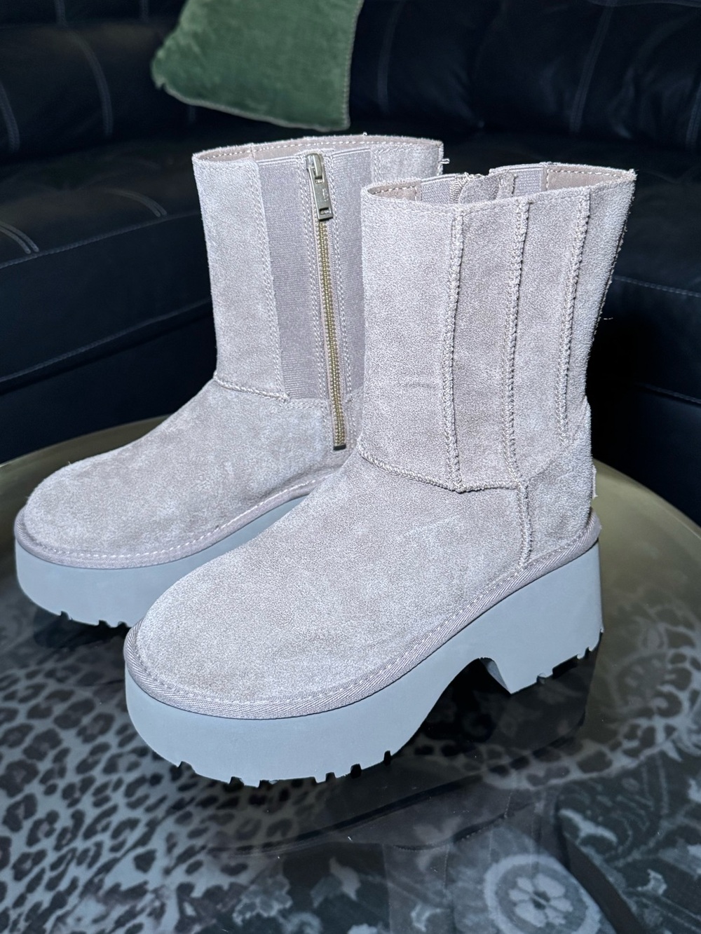 Ugg - Women's Classic Twin Seam New Heights Boots